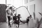chaerry | Social Media & Content Agentur - Content Agentur chaerry Produktion Kaloderma II
