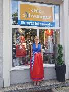 chic + schwanger Umstands-,Braut-,und Festmode - Hier, am Isartor, Frauenstr. 40, Stadtmitte sind wir auf über 80 qm immer sehr gerne für SIE da. Freundliche und kompetente Beratung liegt uns sehr am Herzen. Parkplatz, S-Bahn, Tiefgarage anbei .....