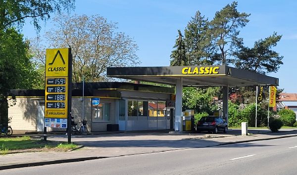 CLASSIC Tankstelle - CLASSIC Tankstelle Wetschen