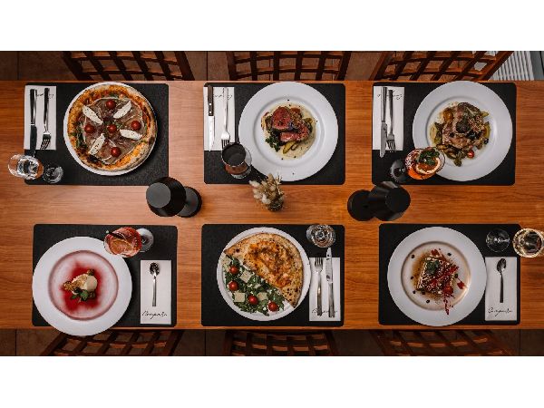 Compari Restaurant - GALLERY