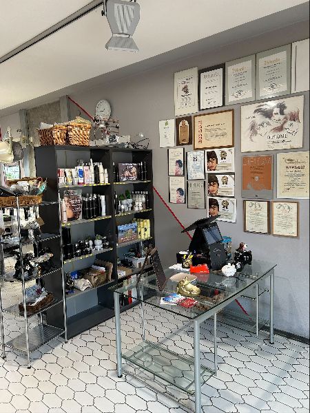 Daniela Brunner Friseursalon - GALLERY