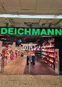 DEICHMANN - Auf dem Bild ist der Eingangsbereich der Deichmann-Filiale in Überlingen abgebildet.