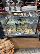 Denns BioMarkt Frankfurt - Backtheke im Denns BioMarkt in Eschersheimer