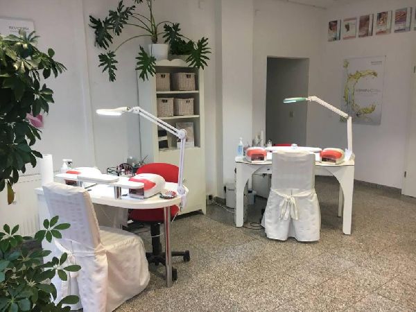 dermato Kosmetik - GALLERY