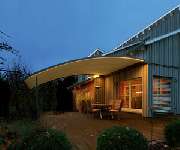 DeSoTec Schwerin GmbH - Pergola Perea 40 gebogen - gelbes Tuch - schön.png