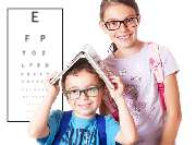 Deubner moderne Augenoptik GmbH - Kinder-Augenmessungen