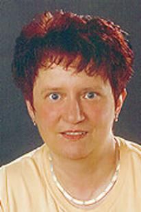 DEVK Versicherungen: Adele Wahn - GALLERY