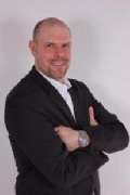 DEVK Versicherungen: Andreas Betten - GALLERY