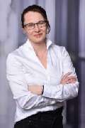 DEVK Versicherungen: Anne Weichelt - GALLERY