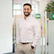 DEVK Versicherungen Duisburg: Stefan Kowalski - Mitarbeiter - Yigit Genc