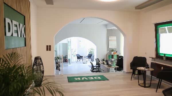 DEVK Versicherungen: Elvide Yilmaz - DEVK Versiche …