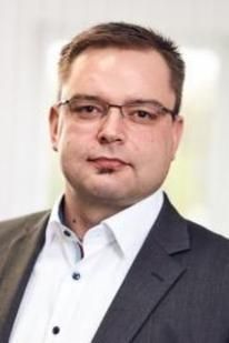 DEVK Versicherungen: Robert Bjar - GALLERY