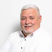 DEVK Versicherungen: Viktor Pfitzner - Porträtbild Agenturleiter Viktor Pfitzner - DEVK Versicherung Würzburg