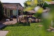 Diakonie Leipzig - Ev. Kindertagesstätte Kinderarche - Das Außengelände der Kita Kinderarche bietet vielfältige Spielmöglichkeiten durch verschiedene Spielgeräte und einen liebevoll gestalteten Garten. Die Krippenkinder haben einen eigenen Bereich im Gart