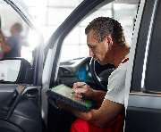 Die Karosserie- und Lackexperten Rotärmel Aachen - Die Karosserie- und Lackexperten Rotärmel