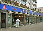 Domos Apotheke Stuttgarter Allee - Aussenansicht der Domos Apotheke Stuttgarter Allee