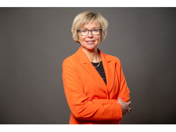 Dr. Silke Dreger - GALLERY