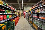 Edeka Bleise in Hamburg - GETRÄNKE
In den Getränkeregalen warten auf Sie viele Erfrischungen wie Wasser, Säfte, Softdrinks und Schorlen von vielen Herstellern und in unzähligen Geschmacksrichtungen. Beim Nationalgetränk Bier steht Ihnen eine große Vielfal