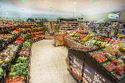 Edeka Bretag - Obst und Gemüse
Süße Grüße aus Niedersachsen: Freuen Sie sich auf bunte Vitamine, Vitalität und ganz viel Geschmack, beispielsweise von FrüchteMann aus Buxtehude. Wenn Sie der Beerenhunger packt, bieten wir Ihnen süße Früchtchen, häufig in 