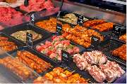 EDEKA Cohrt in Lamstedt - Frischetheke
Herzhaft, köstlich, typisch Cohrt – so schmecken unsere Fleisch- und Wurstwaren. Hochwertige Zutaten und viel Liebe gehören zum Erfolgsrezept und machen Fleisch zu einem der kostbarsten Lebensmittel.

Daneben erwarte