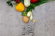 Edeka Kempermann in Oldenburg - OBST UND GEMÜSE
Täglich frisch, ganz nach Saison und stets auf Qualität überprüft: So erhalten Sie die Obst- und Gemüseprodukte bei Ihrem EDEKA Kempermann. Unser Angebot umfasst sowohl Sorten aus der Region als auch aus Übe
