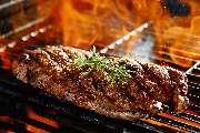 Edeka Kempf in Niederweimar - FRISCHETHEKE
Herzhaft hessisch – Genuss ist unser Handwerk. Hochwertige Zutaten und traditionelle Rezepte machen Wurst- und Fleischwaren zu einer besonderen Gaumenfreude. Grillfreunde sind Feuer und Flamme für köstlich marini