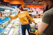EDEKA Potratz in Hildesheim und Holle - Molkerei
Wir halten eine große Auswahl an Molkereiprodukten für Sie bereit, darunter Joghurt, Pudding, Desserts, Milch-Drinks, Käse, Kefir, Trinksauermilch, Quark und Schmalz. Außerdem verfügen wir über eine gro
