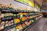 EDEKA Prahl in Melbeck - Obst und Gemüse
So frisch, so gut: Unsere Obst- und Gemüseabteilung ist ein Fest für alle Sinne. Immer der Nase nach geht es zu den frischesten Kräutern und Früchten. Gesund, leicht, lecker und immer öfter in bester Bio-Qualität. 