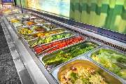 Edeka Ziegler in Hamburg - Salatbar
Gesunder Snack oder Mittagessen für unterwegs gesucht? Unsere Salatbar ist perfekt ausgestattet, um Ihnen eine gesunde und vollwertige Mahlzeit zu liefern.
