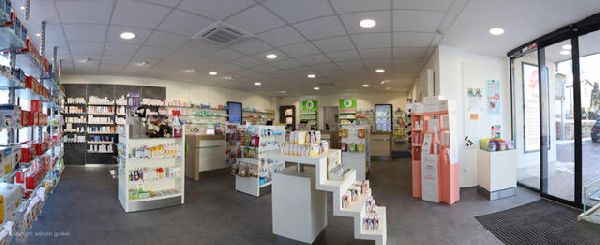 Eder-Apotheke - Aussenansicht der Eder-Apotheke