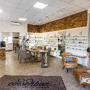 einsehbar - Blick in den Hauptraum von einsehbar von der Tür aus