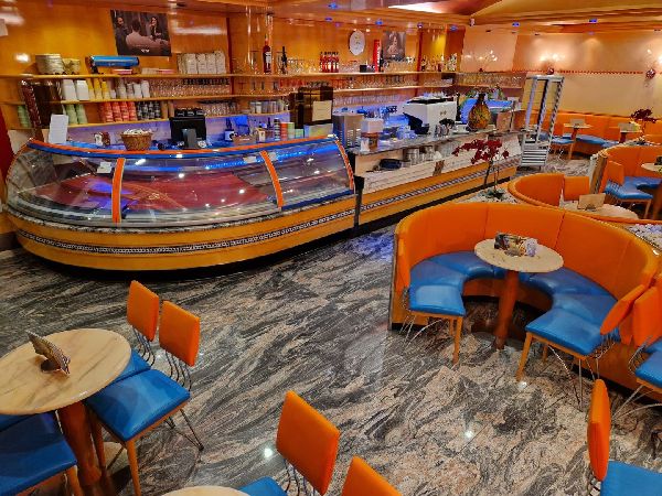 Eiscafe Venezia Roding - GALLERY