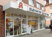 Elefanten-Apotheke - Aussenansicht der Elefanten-Apotheke