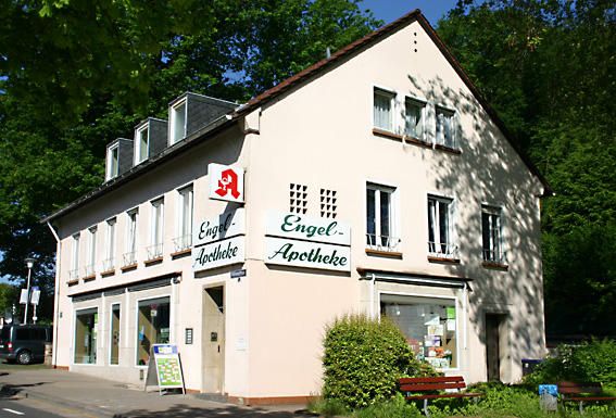 Engel-Apotheke - Aussenansicht der Engel-Apotheke