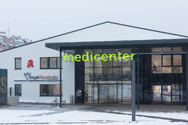 Engel-Apotheke - Aussenansicht der Engel-Apotheke