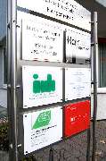 engelberg werbeland gmbh - Leitsysteme: Leitsystem aus Edelstahl. Produziert von engelberg werbeland, Pforzheim.