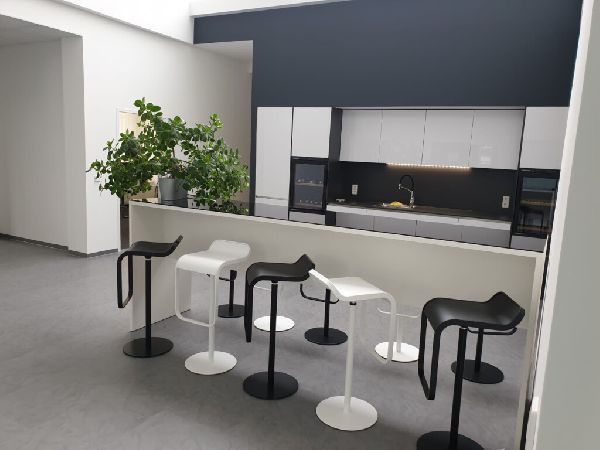 ErgonoMIX GmbH - Lapalma LEM