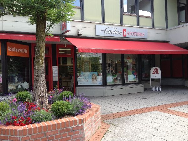 Eschen-Apotheke - Aussenansicht der Eschen-Apothek …