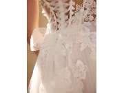 Esther Braut- und Abendmode - GALLERY