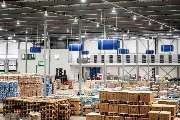 Euromate GmbH - Hallen-Staubabsauganlage DFI 8500 reduziert das Staubaufkommen im Distributionszentrum von Welkoop um über 75%.