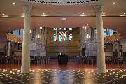 Evangelische Christuskirche - Evangelische Kirchengemeinde Mainz Innenstadt - Aus der früheren Werktagskirche ist heute das Foyer der Christuskirche entstanden. Hier werden täglich Besucherinnen und Besucher empfangen. Darüber hinaus finden hier auch imme