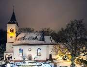 Evangelische Kirche Bad Soden am Taunus - Evangelische Kirchengemeinde Bad Soden - Evangelische Kirche Bad Soden am Taunus zur Winterzeit.