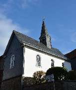 Evangelische Kirche Gladenbach-Römershausen - Evangelische Kirchengemeinde Weidenhausen - Außenansicht der Evangelischen Kirche Gladenbach-Römershausen