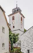 Evangelische Kirche Messel - Evangelische Kirchengemeinde Messel - „Lautemann, ach Lautemann, was hat dir Stamm getan?“ So beginnt die Inschrift auf dem sogenannten „Mordstein“ aus dem Jahr 1752, der im Turm der evangelischen Kirche Messel steht. Der Stei