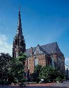 Evangelische Stadtkirche Moers - Evangelische Kirchengemeinde Moers - Ev. Stadtkirche Moers: Die 1363 gestiftete Johanniskirche ist Keimzelle der nach vielfältigen baulichen Erweiterungen entstandenen heutigen Ev. Stadtkirche, einem weithin sichtbaren Wah