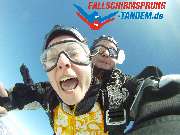 Fallschirmspringen Tandemsprung - Schatt Bertwin - Fallschirmspringen Tandemsprung Anbieter Bayern
