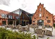 FARMER HOTEL - 1