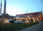 FARMER HOTEL - 4