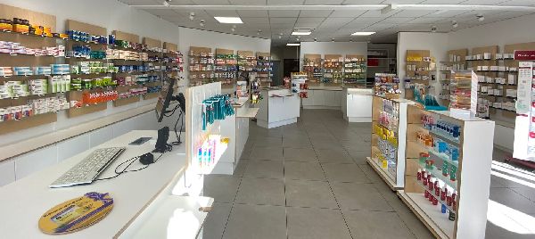 Fauerbach Apotheke - Aussenansicht der Fauerbach A …