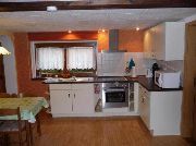 modern eingerichtete Küchenzeile, wo es an nichts fehlt - Ferienhaus Erzgebirge Familie Ziller, Crottendorf
